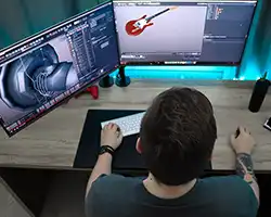 Persona haciendo animaciones en computadora