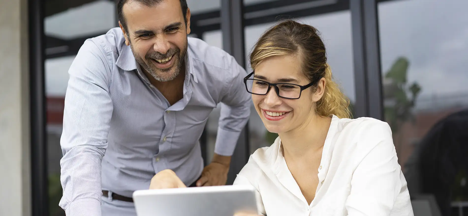 Personas trabajando