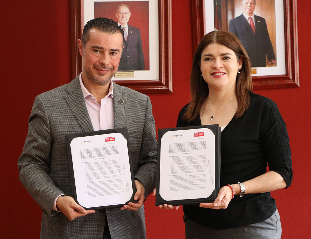 Firma convenio Zacatlán
