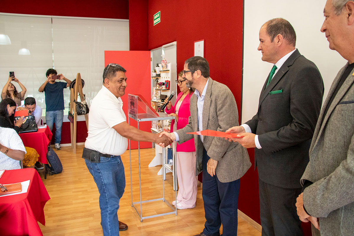 Acompañamiento a Microempresarios (2)